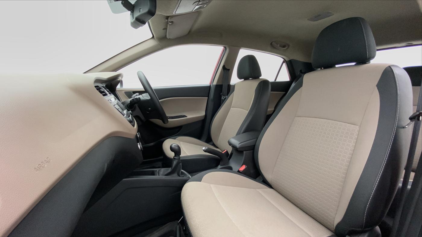 2016 Hyundai Elite i20 SPORTZ 1.2, Petrol, Manual, 23,464 km, Right Side Front Door Cabin