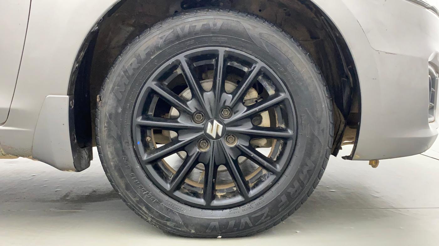 2017 Maruti Ciaz DELTA 1.3 DDIS SHVS, Diesel, Manual, 63,431 km, Right Front Wheel