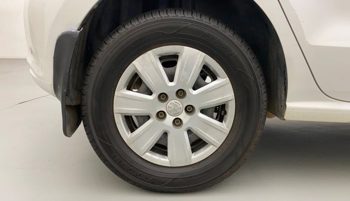 2012 Volkswagen Polo COMFORTLINE 1.2L PETROL, Petrol, Manual, 1,08,765 km, Right Rear Wheel