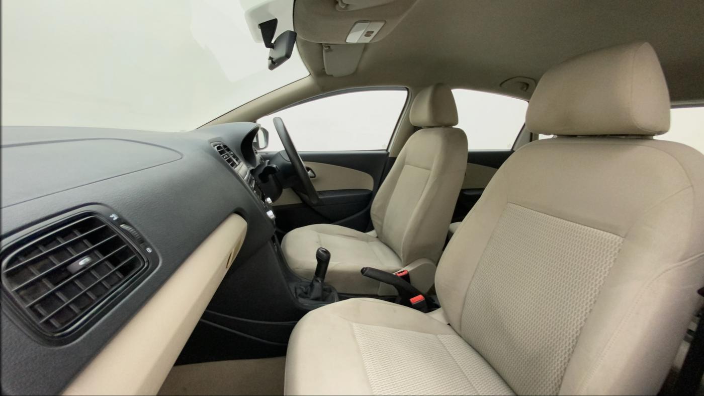 2012 Volkswagen Polo COMFORTLINE 1.2L PETROL, Petrol, Manual, 1,08,765 km, Right Side Front Door Cabin