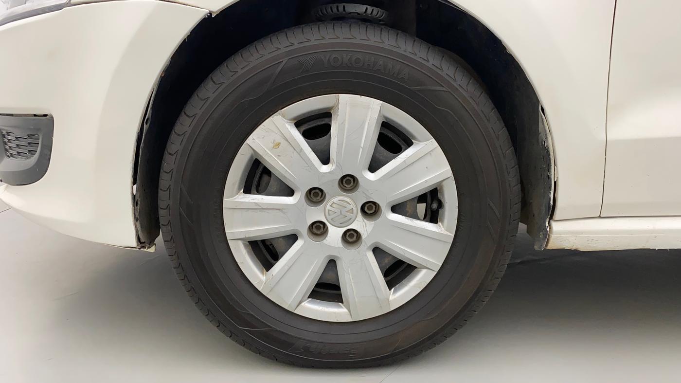 2012 Volkswagen Polo COMFORTLINE 1.2L PETROL, Petrol, Manual, 1,08,765 km, Left Front Wheel