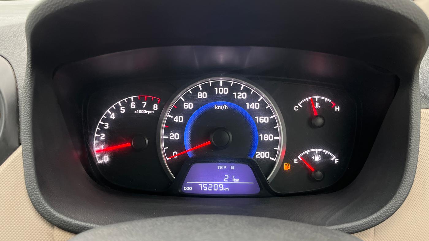 2016 Hyundai Grand i10 SPORTZ 1.2 KAPPA VTVT, Petrol, Manual, 75,209 km, Odometer Image