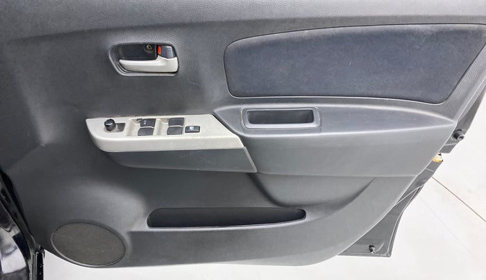 2011 Maruti Wagon R 1.0 VXI, Petrol, Manual, 58,497 km, Driver Side Door Panels Control