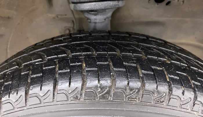 2011 Maruti Wagon R 1.0 VXI, Petrol, Manual, 58,497 km, Right Front Tyre Tread