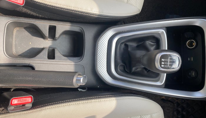 2021 KIA SONET HTX PLUS 1.0 IMT, Petrol, Manual, 50,123 km, Gear Lever