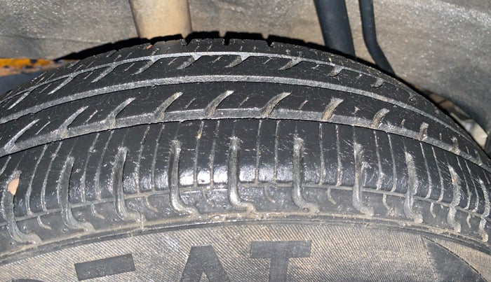 2019 Renault Kwid RXT 1.0 (O), Petrol, Manual, 35,610 km, Right Rear Tyre Tread