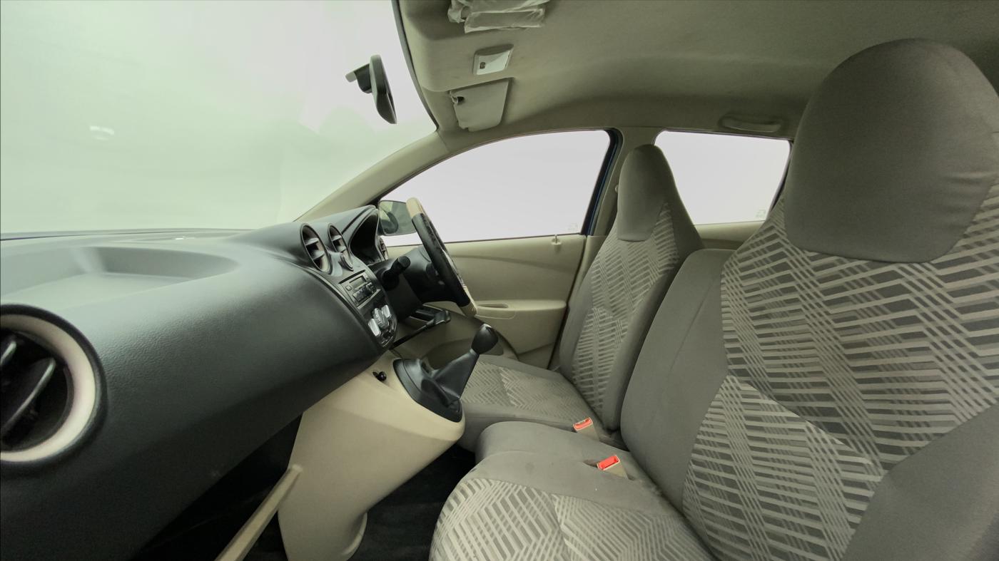 2018 Datsun Go T (O), Petrol, Manual, 4,817 km, Right Side Front Door Cabin