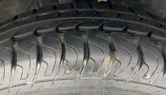 2018 Datsun Go T (O), Petrol, Manual, 4,817 km, Right Front Tyre Tread