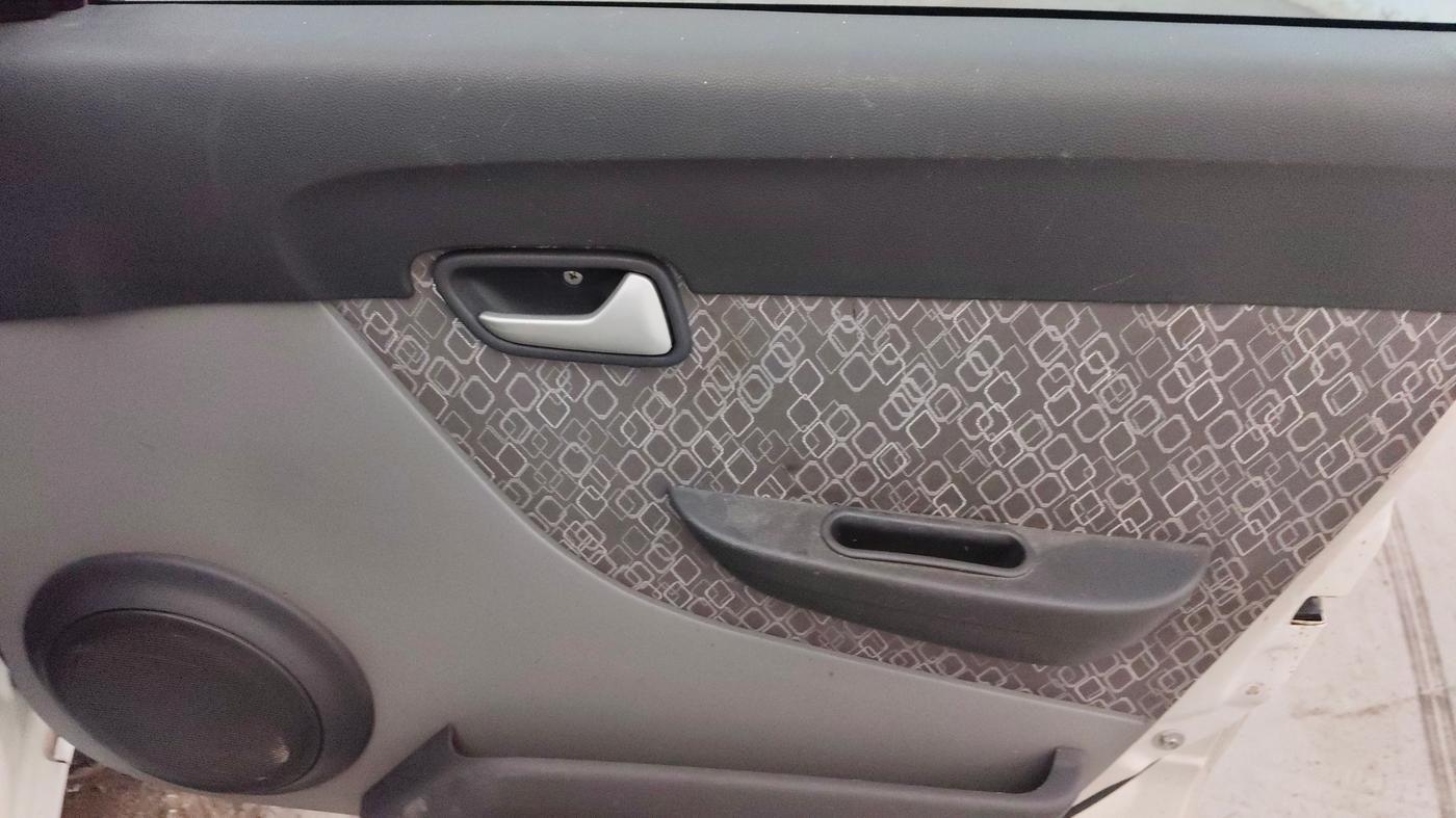 2019 Maruti Alto 800 VXI, Petrol, Manual, 74,862 km, Driver Side Door Panels Control
