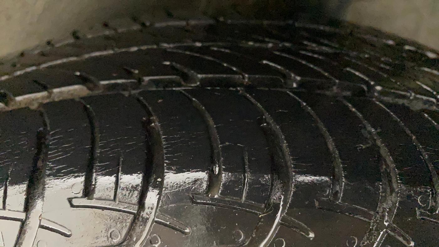 2021 Maruti New Wagon-R VXI (O) 1.0, Petrol, Manual, 26,444 km, Left Rear Tyre Tread