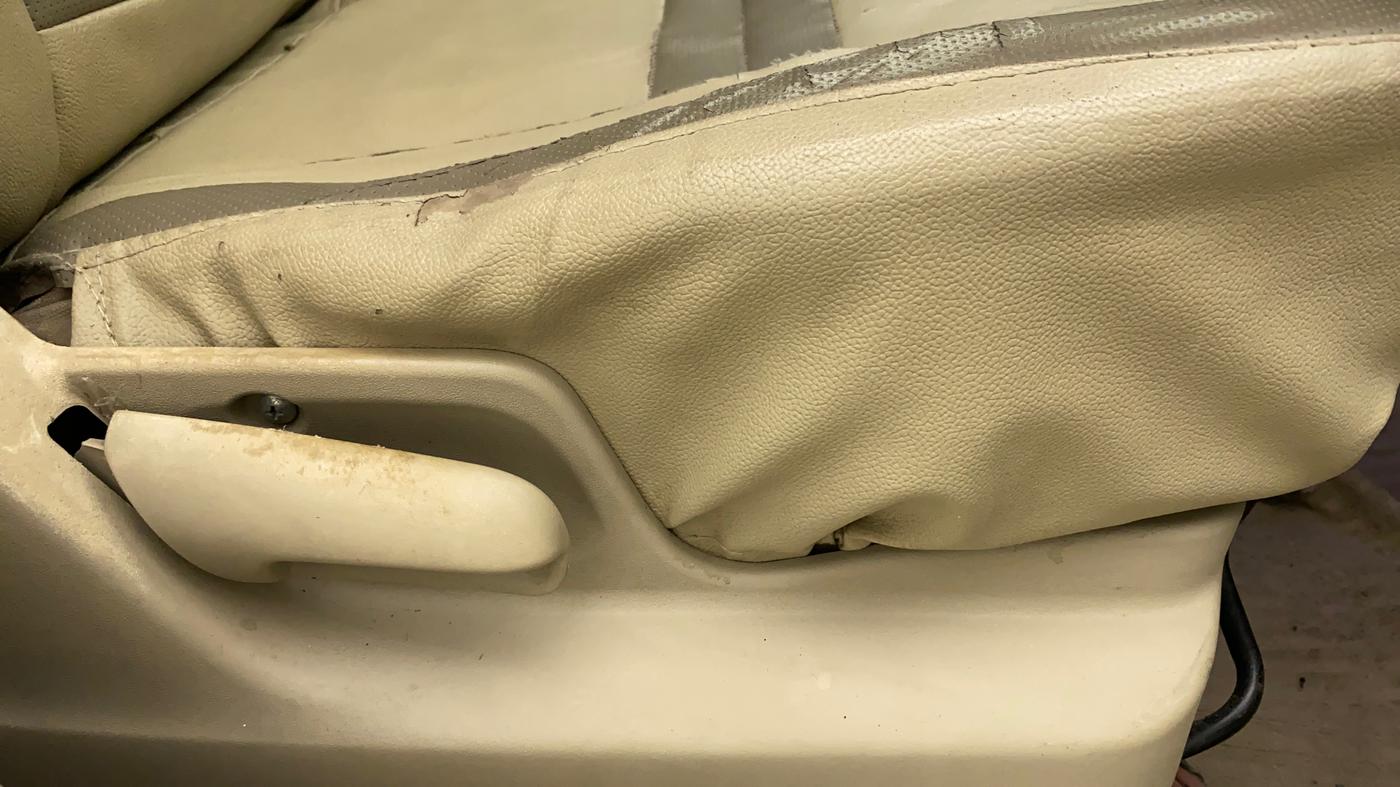 2014 Maruti Ertiga VXI ABS, Petrol, Manual, 57,584 km, Driver Side Adjustment Panel