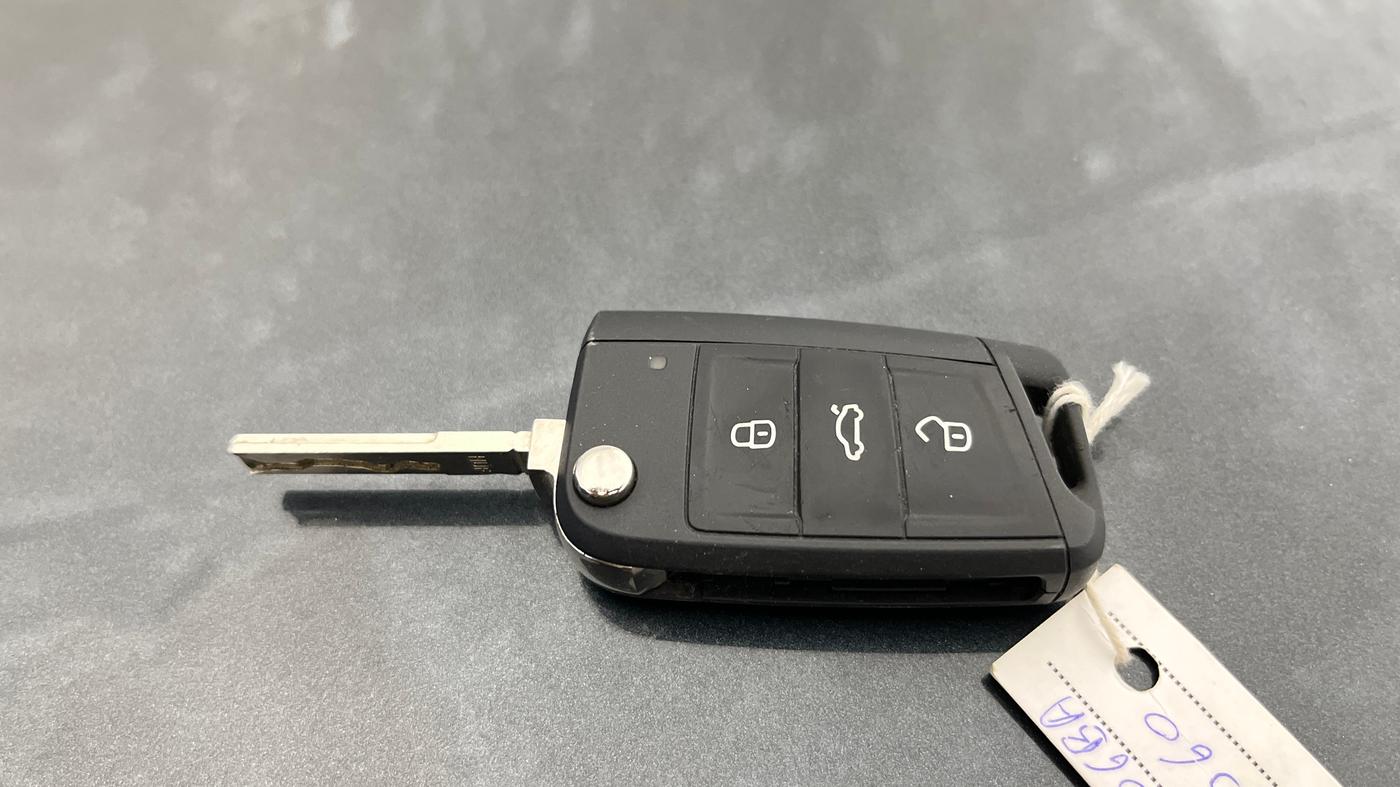 2022 Skoda SLAVIA STYLE 1.5L TSI DSG, Petrol, Automatic, 48,901 km, Key Close Up