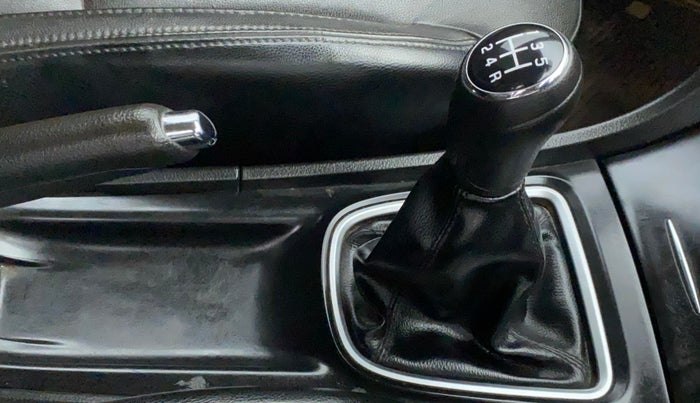 2016 Maruti Ciaz ZDI+ SHVS RS, Diesel, Manual, 1,06,807 km, Gear Lever