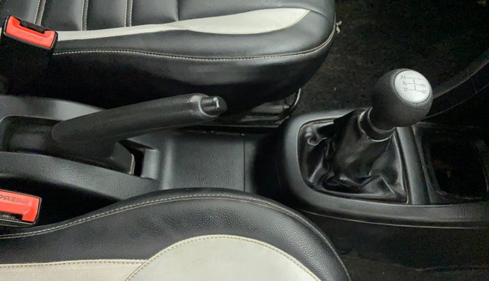 2016 Maruti Swift LXI (O), Petrol, Manual, 78,627 km, Gear Lever