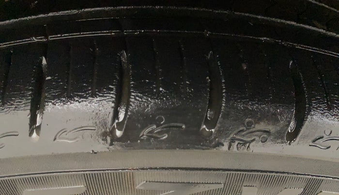 2021 Hyundai GRAND I10 NIOS ASTA AMT 1.2 KAPPA VTVT, Petrol, Automatic, 15,725 km, Right Rear Tyre Tread