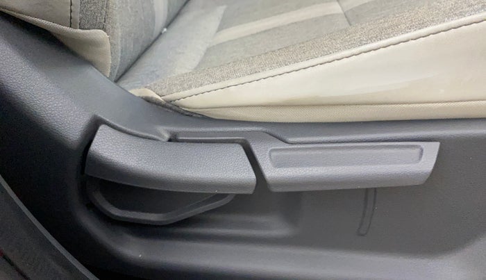 2021 Hyundai GRAND I10 NIOS ASTA AMT 1.2 KAPPA VTVT, Petrol, Automatic, 15,725 km, Driver Side Adjustment Panel