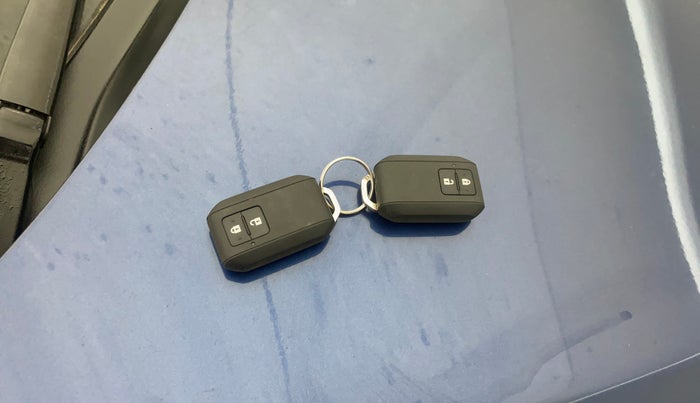 2021 Maruti Baleno ZETA PETROL 1.2, Petrol, Manual, 28,723 km, Key Close Up