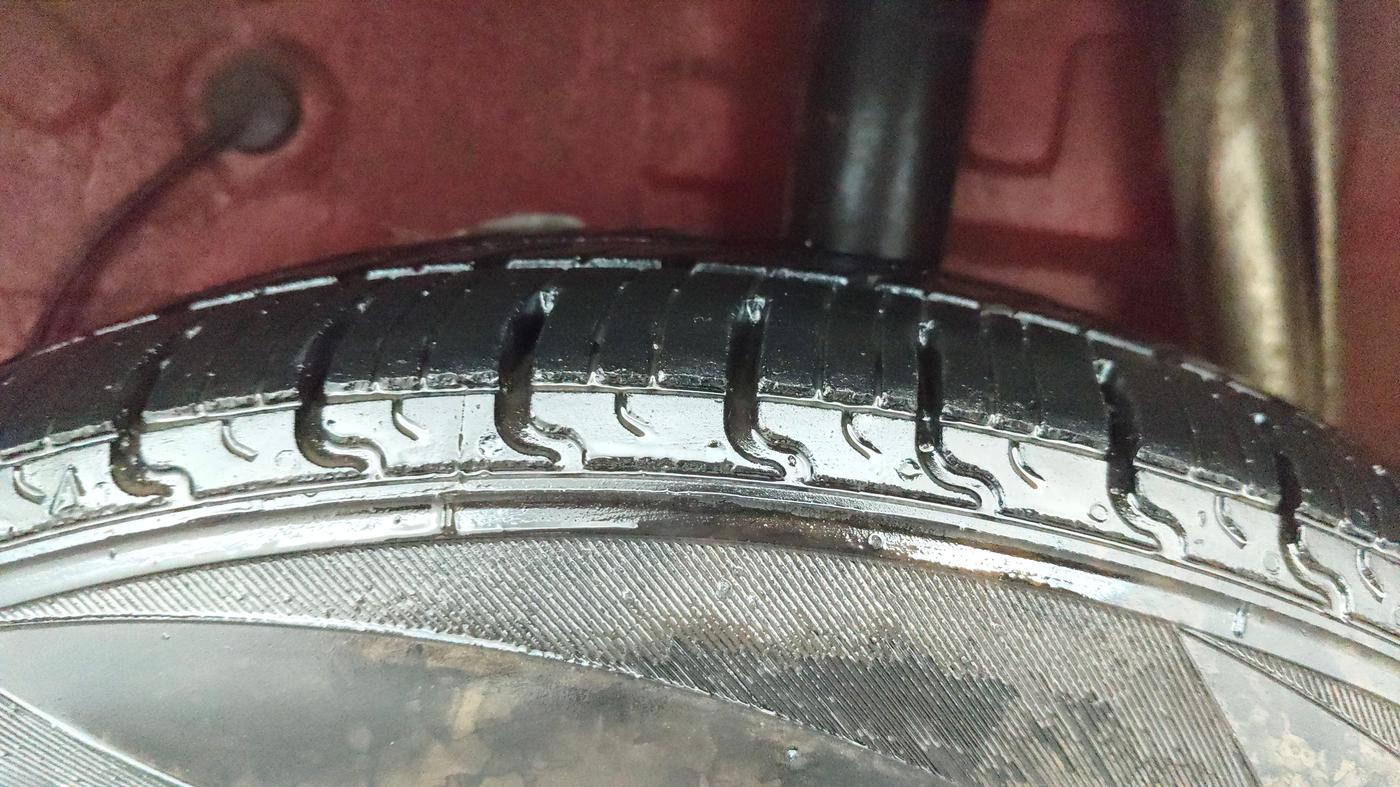 2016 Maruti Celerio ZXI AMT, Petrol, Automatic, 48,529 km, Left Rear Tyre Tread