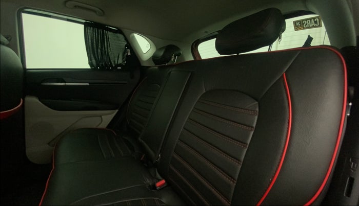 2021 KIA SONET HTX 1.5, Diesel, Manual, 20,127 km, Right Side Rear Door Cabin
