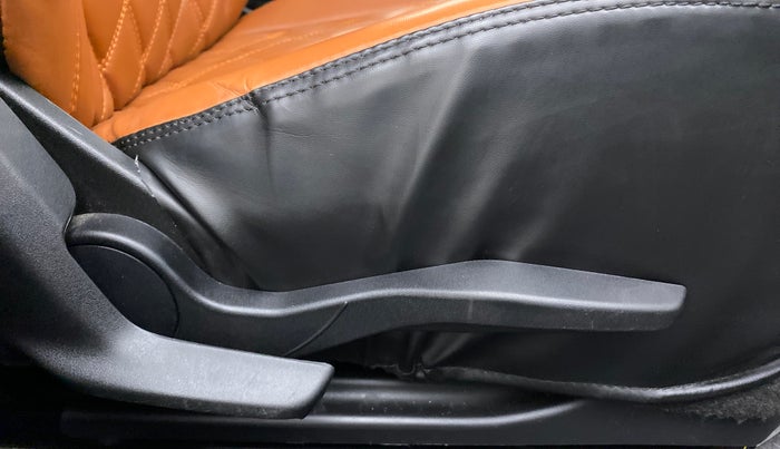 2022 Maruti Swift VXI, Petrol, Manual, 22,305 km, Driver Side Adjustment Panel