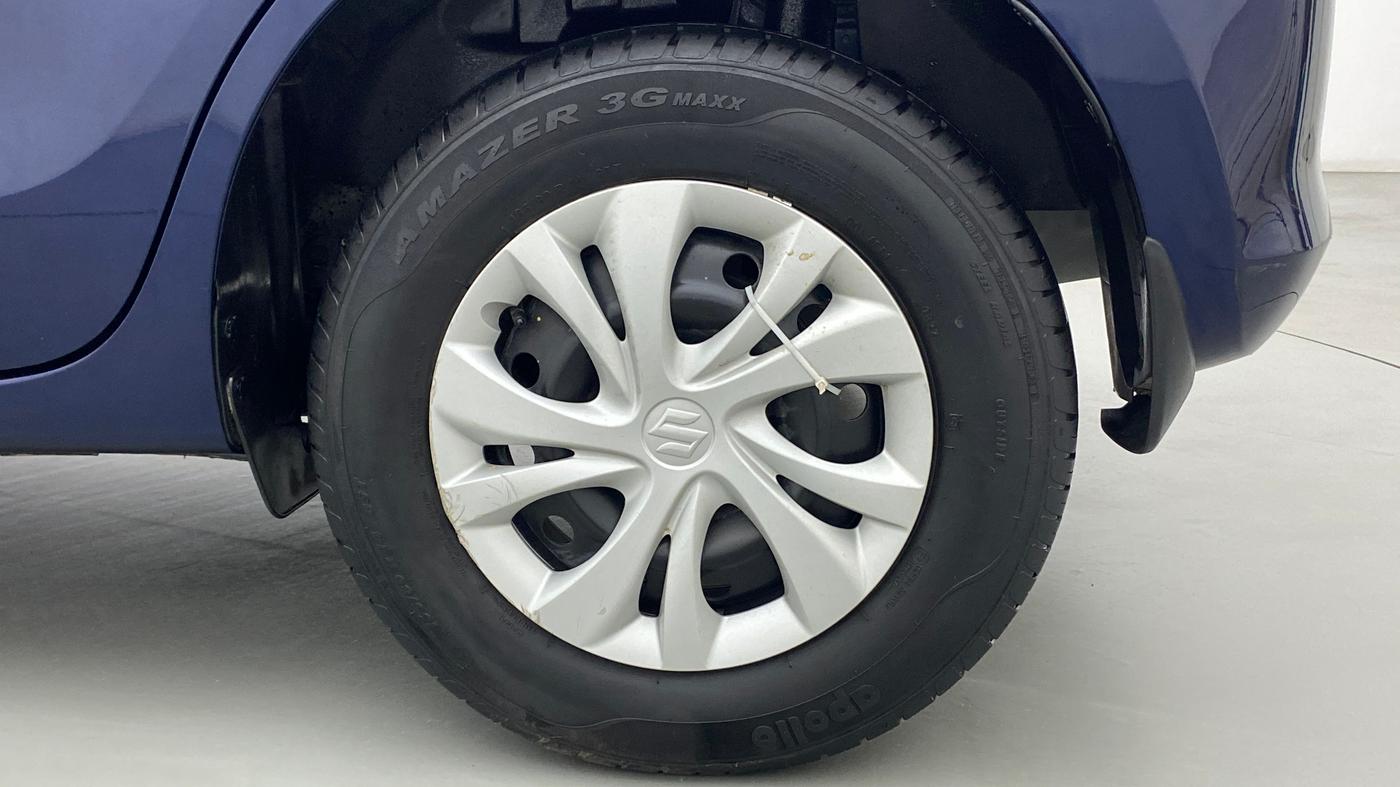 2022 Maruti Swift VXI, Petrol, Manual, 22,305 km, Left Rear Wheel