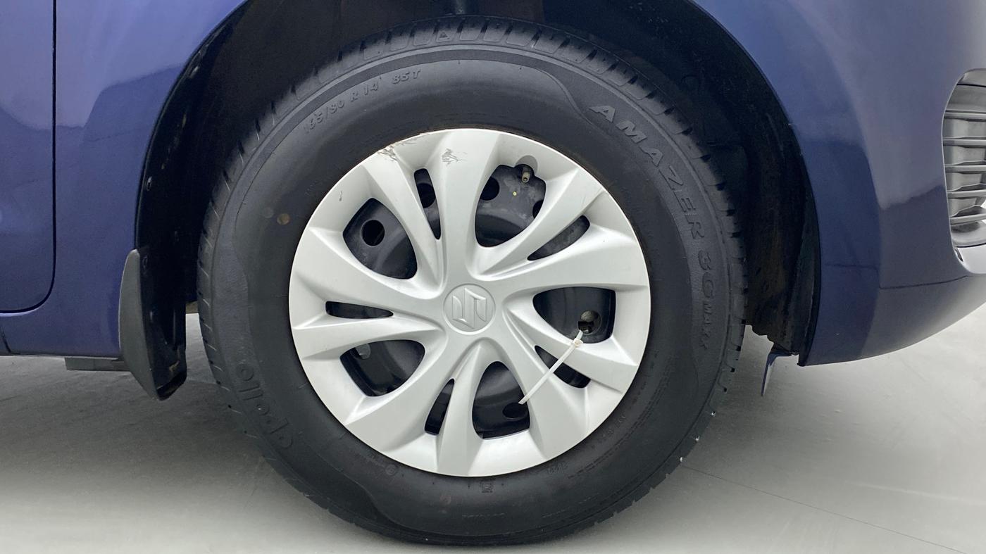 2022 Maruti Swift VXI, Petrol, Manual, 22,305 km, Right Front Wheel