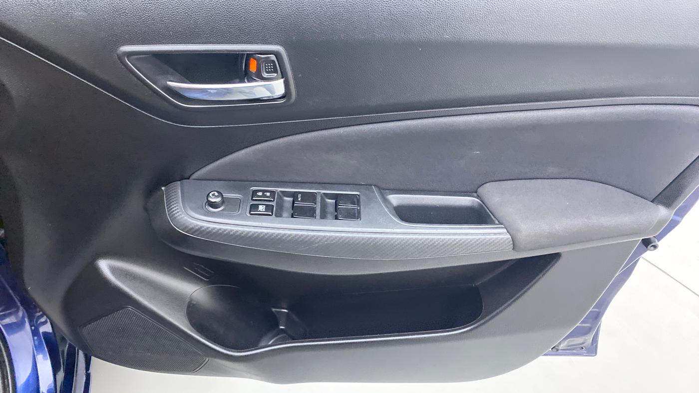 2022 Maruti Swift VXI, Petrol, Manual, 22,305 km, Driver Side Door Panels Control