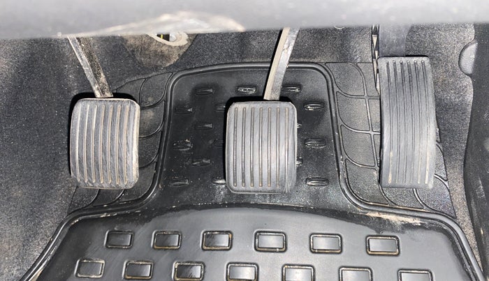 2014 Hyundai Xcent S 1.1 CRDI (O), Diesel, Manual, 1,11,374 km, Pedals