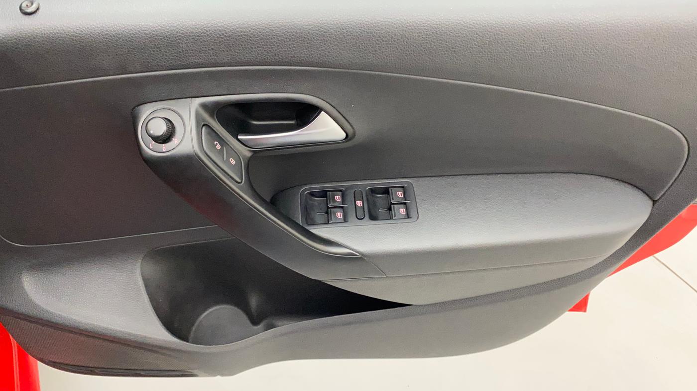 2015 Volkswagen Polo GT TSI AT, Petrol, Automatic, 85,287 km, Driver Side Door Panels Control