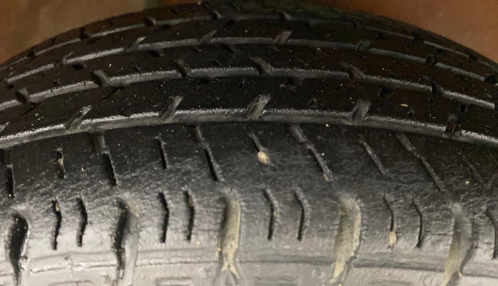 2016 Maruti Alto K10 VXI AMT P, Petrol, Automatic, 35,441 km, Right Front Tyre Tread