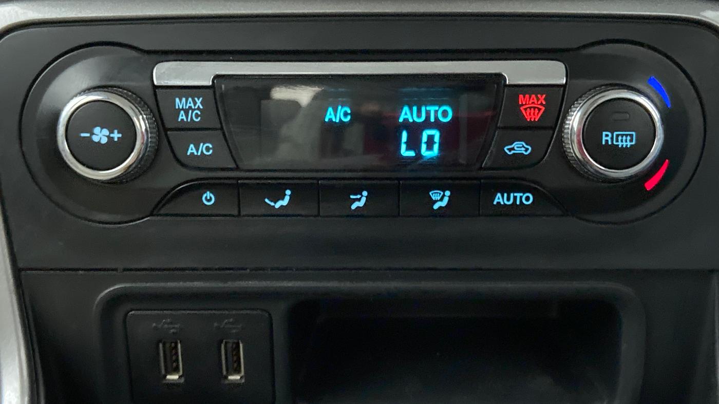 2020 Ford Ecosport TITANIUM 1.5L DIESEL, Diesel, Manual, 47,892 km, Automatic Climate Control