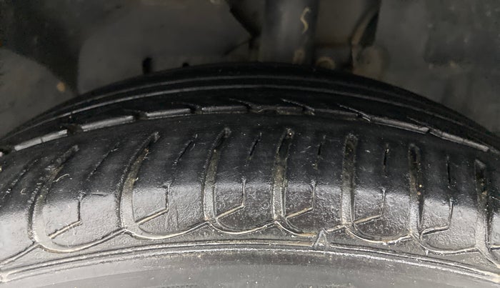 2020 Ford Ecosport TITANIUM 1.5L DIESEL, Diesel, Manual, 47,892 km, Left Front Tyre Tread