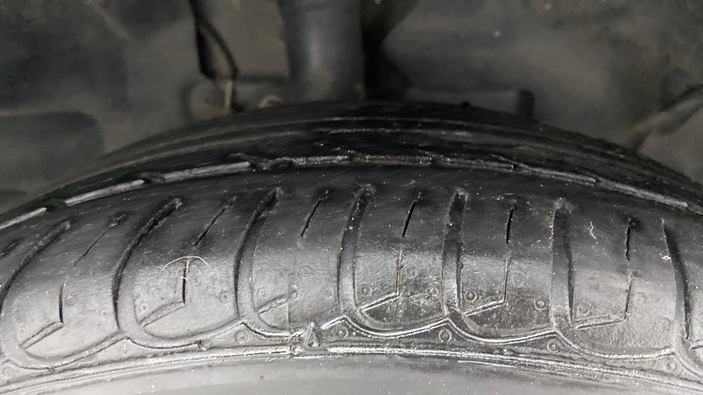 2020 Ford Ecosport TITANIUM 1.5L DIESEL, Diesel, Manual, 47,892 km, Right Front Tyre Tread