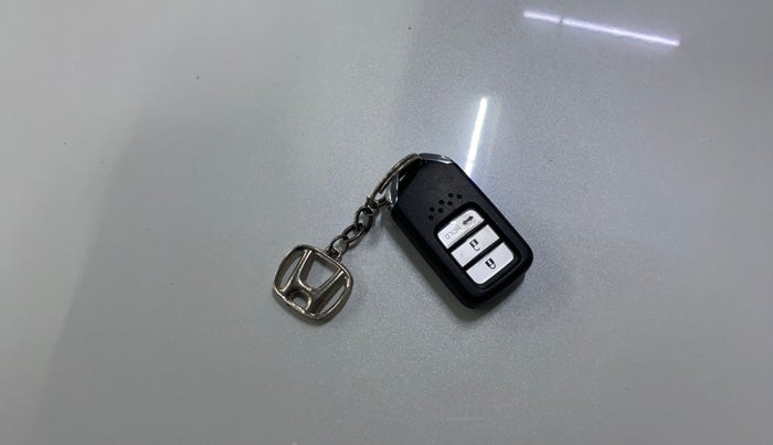 2020 Honda City 1.5L I-VTEC V MT 5TH GEN, Petrol, Manual, 19,345 km, Key Close Up