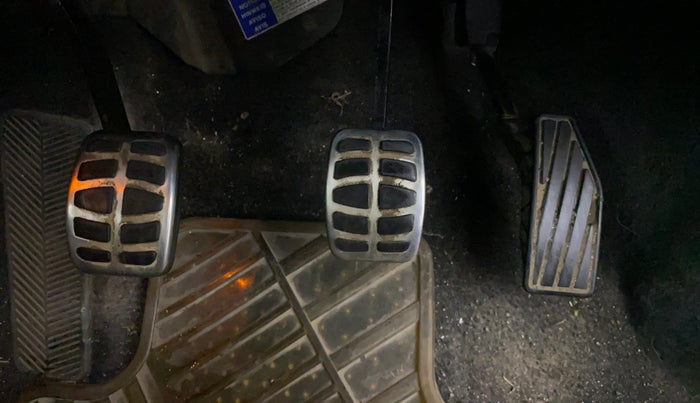 2016 Maruti Baleno ZETA PETROL 1.2, Petrol, Manual, 47,373 km, Pedals