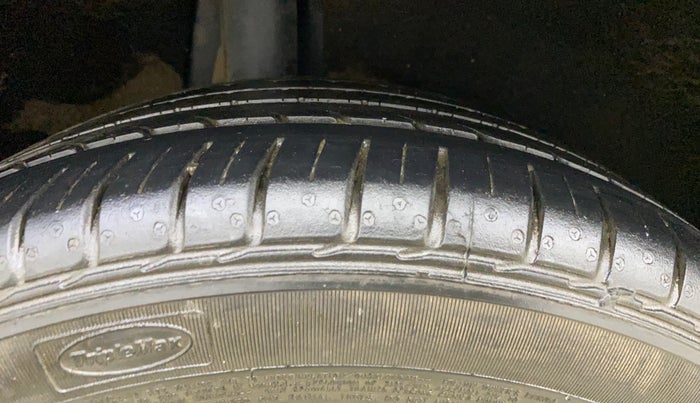 2016 Maruti Baleno ZETA PETROL 1.2, Petrol, Manual, 47,373 km, Right Rear Tyre Tread