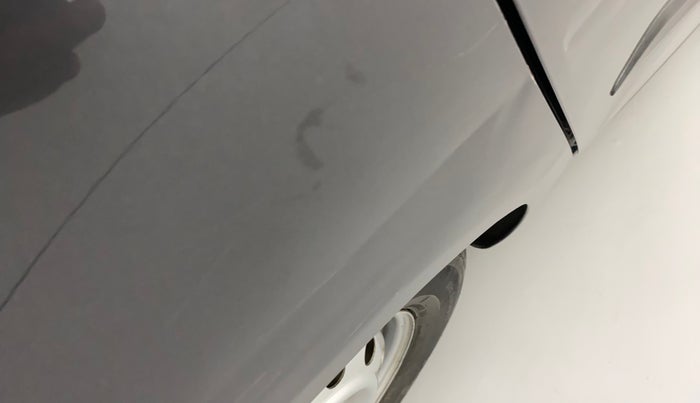 2011 Hyundai i10 ERA 1.1, Petrol, Manual, 61,220 km, Right quarter panel - Slightly dented