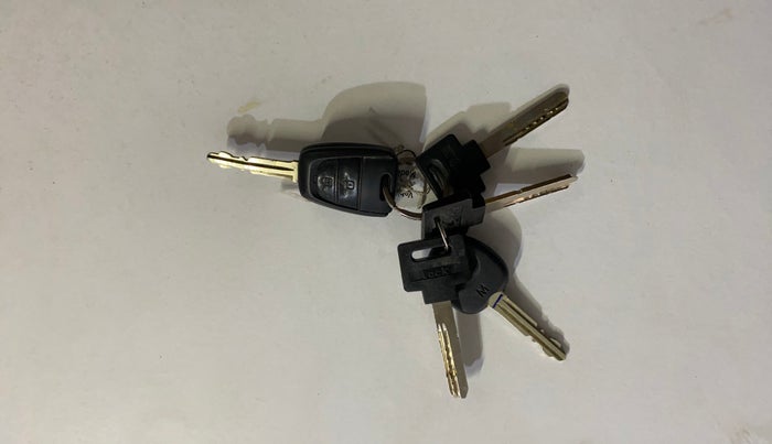 2016 Hyundai Grand i10 SPORTZ 1.2 KAPPA VTVT, Petrol, Manual, 51,058 km, Key Close Up