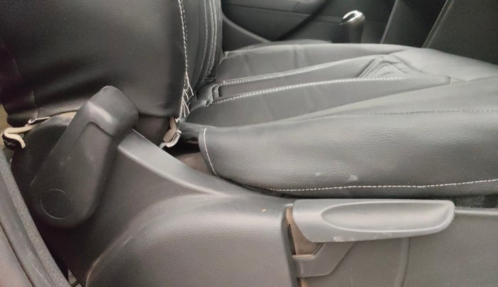 2019 Volkswagen Polo TRENDLINE 1.0L, Petrol, Manual, 77,759 km, Driver Side Adjustment Panel