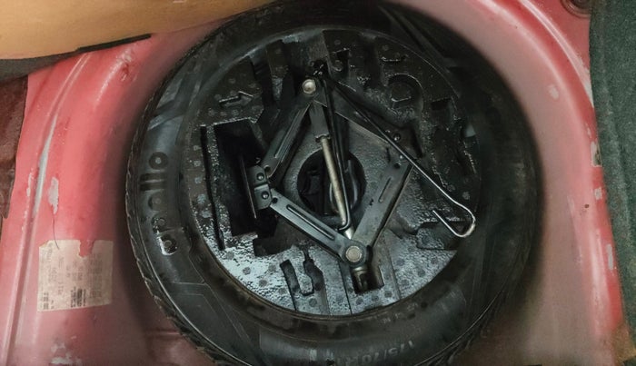 2019 Volkswagen Polo TRENDLINE 1.0L, Petrol, Manual, 77,759 km, Spare Tyre