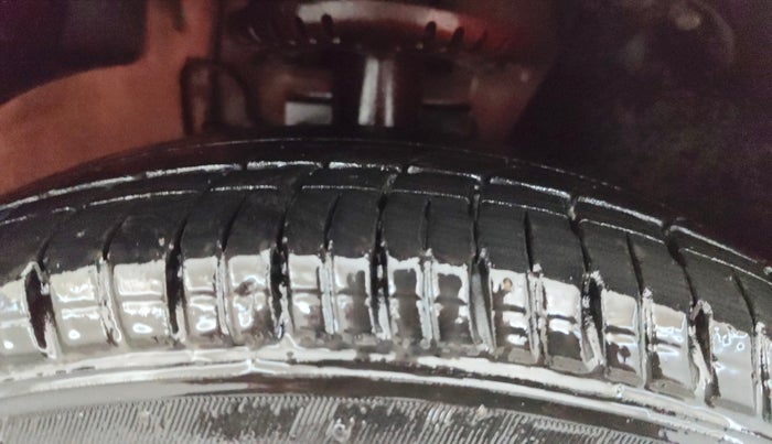 2019 Volkswagen Polo TRENDLINE 1.0L, Petrol, Manual, 77,759 km, Right Front Tyre Tread