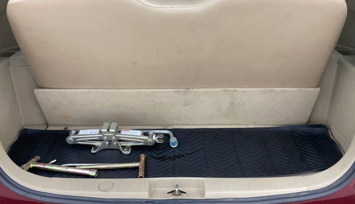 2013 Maruti Ertiga ZDI, Diesel, Manual, 80,267 km, Boot Inside
