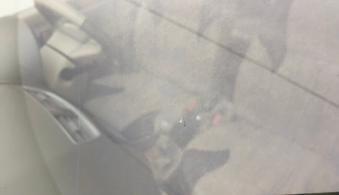 2013 Maruti Ertiga ZDI, Diesel, Manual, 80,267 km, Front windshield - Minor spot on windshield