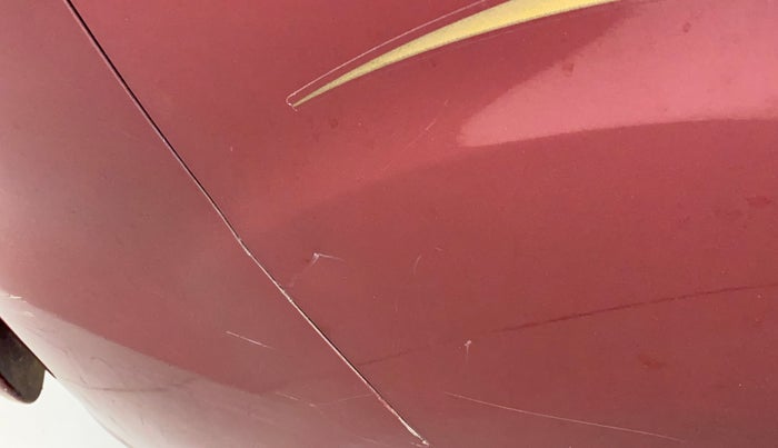 2013 Maruti Ertiga ZDI, Diesel, Manual, 80,267 km, Right quarter panel - Slightly dented