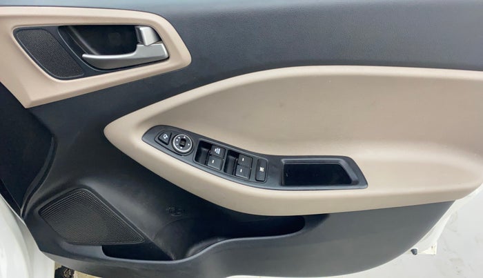 2018 Hyundai Elite i20 ASTA 1.2, Petrol, Manual, 46,228 km, Driver Side Door Panels Control