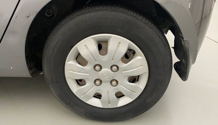 2010 Hyundai i10 MAGNA 1.2, Petrol, Manual, 40,461 km, Left Rear Wheel