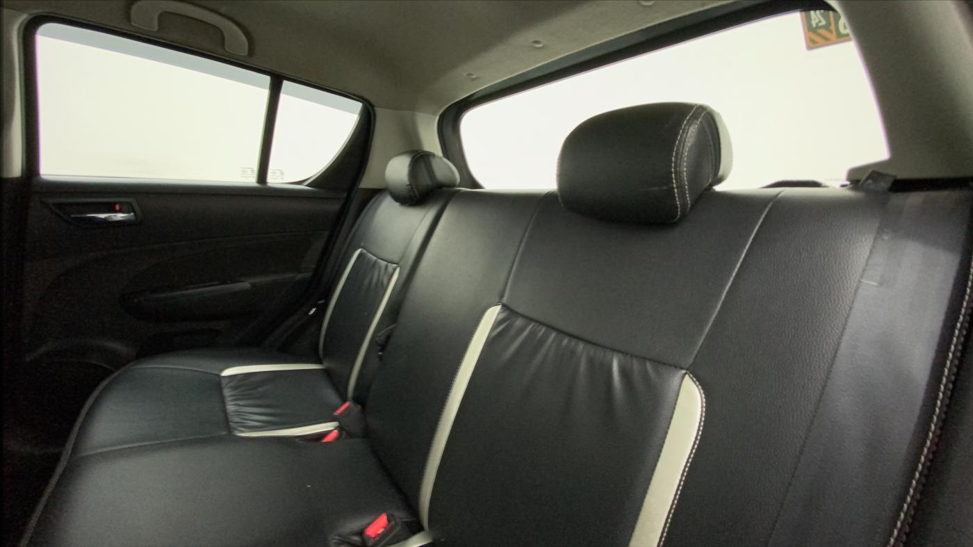 2015 Maruti Swift VXI, Petrol, Manual, 1,03,386 km, Right Side Rear Door Cabin