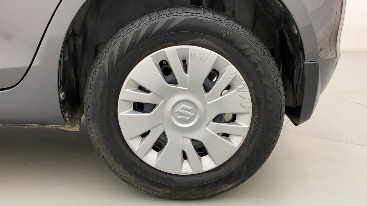 2015 Maruti Swift VXI, Petrol, Manual, 1,03,386 km, Left Rear Wheel