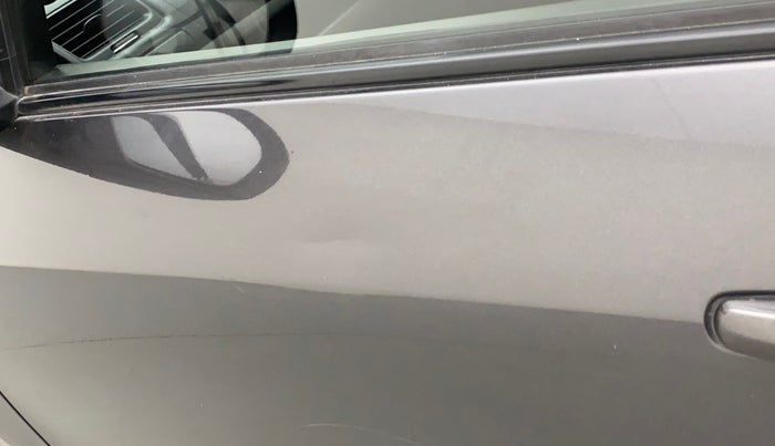 2015 Maruti Swift VXI, Petrol, Manual, 1,03,386 km, Front passenger door - Slightly dented