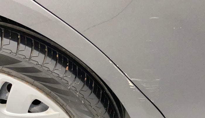 2015 Maruti Swift VXI, Petrol, Manual, 1,03,386 km, Right quarter panel - Minor scratches